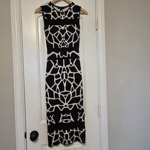 RVN Bodycon Back And White Giraffe Dress With Mesh XS